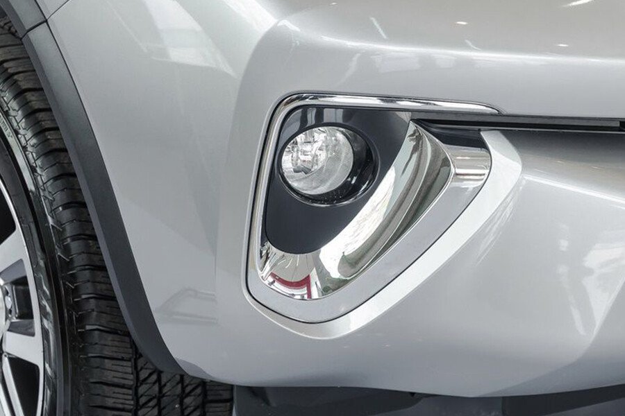 Toyota Fortuner TRD 2.7 AT 4x2 - Hình 4