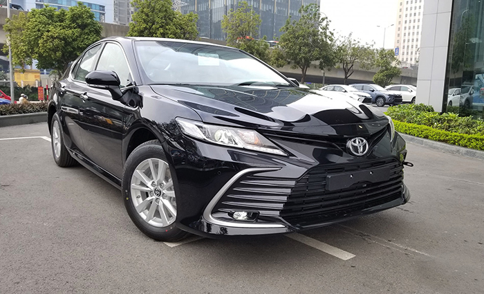 Đầu xe Camry 2.0G