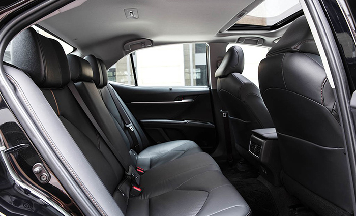 Khoang hành khách Camry 2.5Q